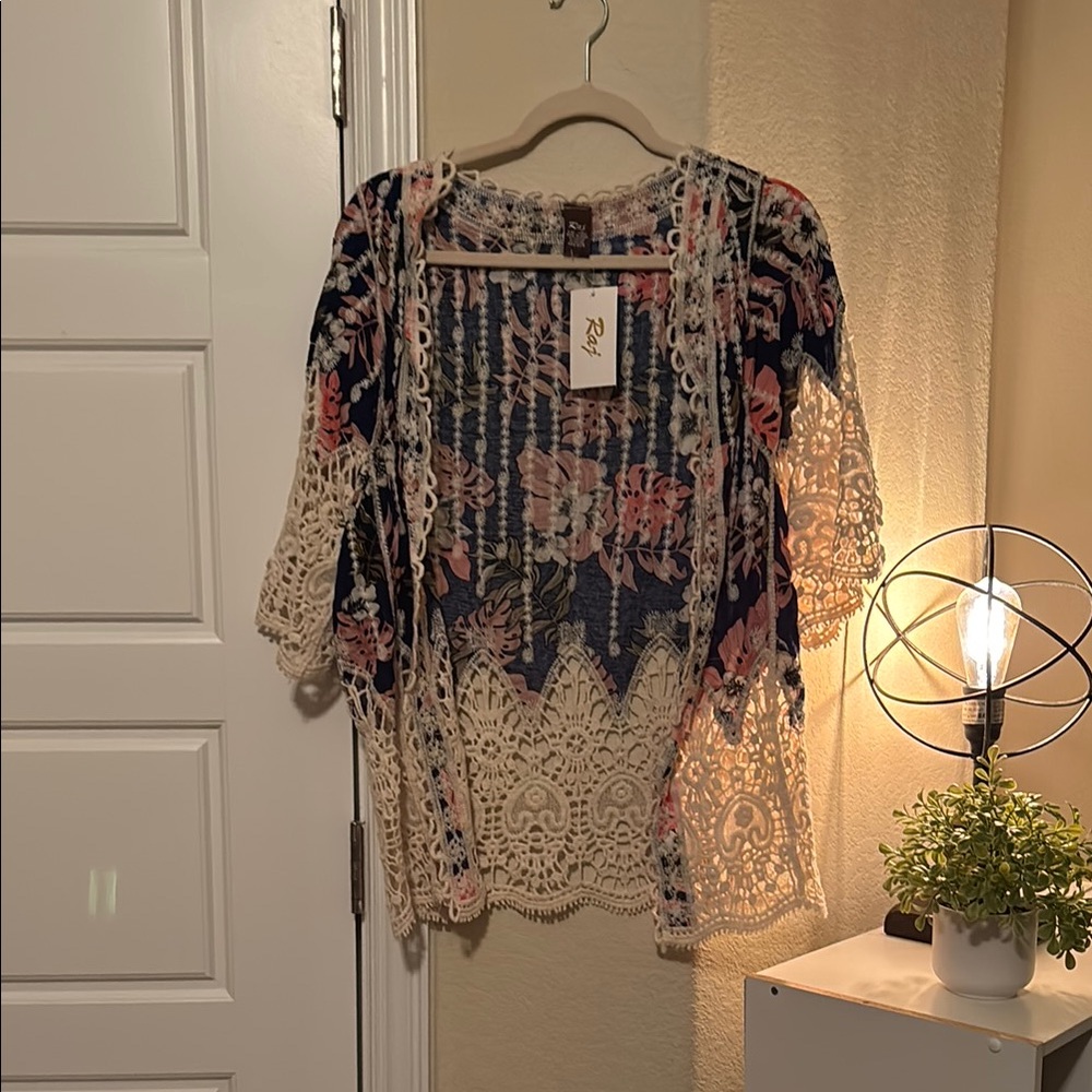 Raj Navy and Cream Floral Lace Blouse size Large